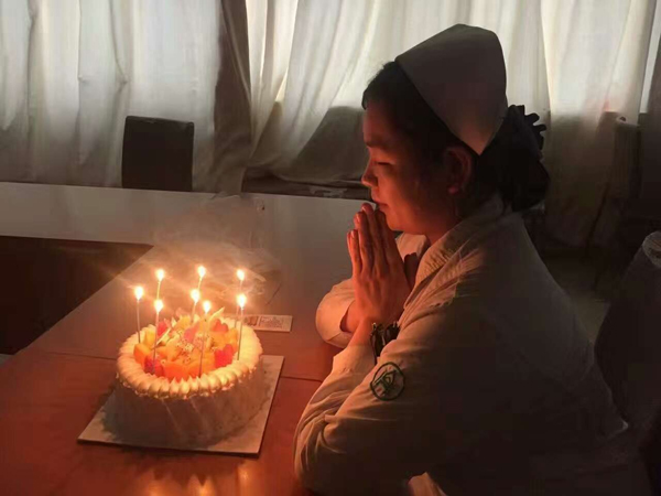 【2017春节系列报道】之三:除夕手术连轴做 初一生日病房过——急诊外科春节患者“爆棚”