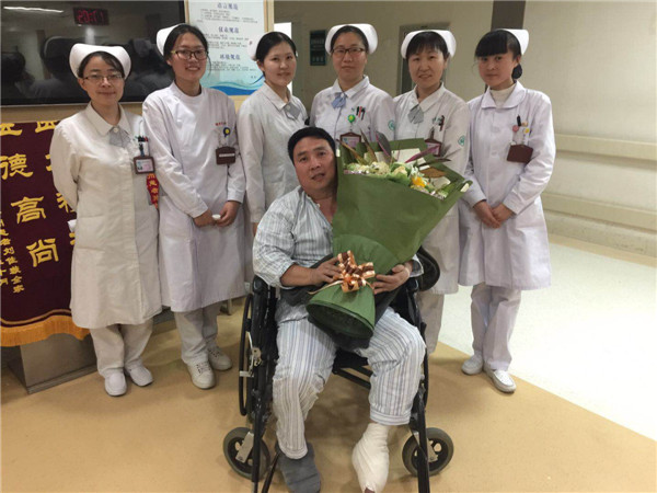 齐鲁医院跨年夜里的温情坚守与温馨相伴——山东大学齐鲁医院跨年夜图片集锦
