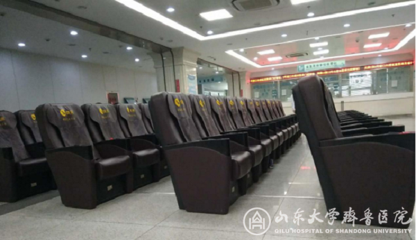 舒适候诊,共享按摩椅进驻我院